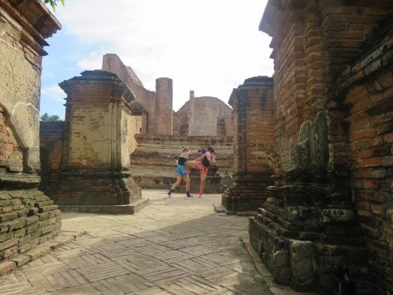 La Storia della Muay Thai: dalle Origini del Siam agli Stadi Moderni